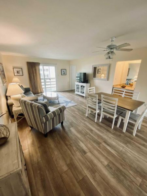 Lighthouse Point Rental 8B